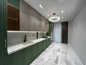 Satılır 3 otaqlı 130 m2 yeni tikili 28 May m.