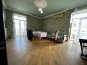 İcarəyə verilir 2 otaqlı 90 m2 köhnə tikili Nəriman Nərimanov m.