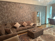 İcarəyə verilir 3 otaqlı 116 m2 yeni tikili Şah İsmayıl Xətai m.