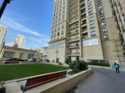 Satılır 3 otaqlı 132 m2 yeni tikili Bakı