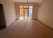 Satılır 3 otaqlı 80 m2 yeni tikili 28 May m.