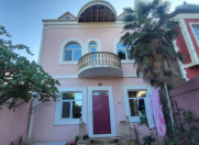 Satılır 4 otaqlı 200 m2 həyət evi Qaraçuxur