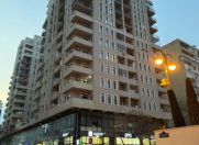 Satılır 3 otaqlı 75 m2 yeni tikili 28 May m.