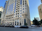 Satılır 4 otaqlı 242 m2 yeni tikili 28 May m.