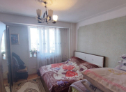 Satılır 4 otaqlı 120 m2 köhnə tikili Xalqlar Dostluğu m.