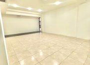 İcarəyə verilir 1 otaqlı 55 m2 ofis 28 May m.