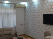 Satılır 2 otaqlı 65 m2 köhnə tikili Həzi Aslanov m.