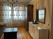 Satılır 2 otaqlı 48 m2 köhnə tikili Elmlər Akademiyası m.