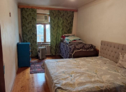 Satılır 4 otaqlı 108 m2 köhnə tikili Həzi Aslanov m.