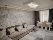 Satılır 3 otaqlı 82 m2 köhnə tikili Həzi Aslanov m.