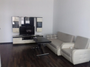 İcarəyə verilir 2 otaqlı 69 m2 köhnə tikili Şah İsmayıl Xətai m.