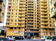 Satılır 3 otaqlı 120 m2 yeni tikili Həzi Aslanov m.