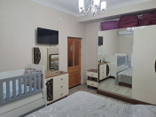 Satılır 4 otaqlı 97 m2 köhnə tikili Əhmədli m.