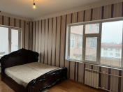 İcarəyə verilir 3 otaqlı 65 m2 köhnə tikili 8 km