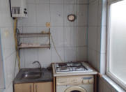 Satılır 1 otaqlı 34 m2 köhnə tikili İnşaatçılar m.