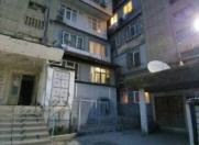 Satılır 1 otaqlı 33 m2 köhnə tikili İnşaatçılar m.