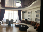 İcarəyə verilir 3 otaqlı 130 m2 yeni tikili Şah İsmayıl Xətai m.