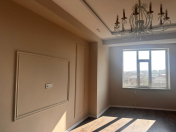 Satılır 3 otaqlı 102 m2 yeni tikili Saray