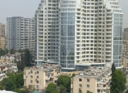 Satılır 3 otaqlı 136 m2 yeni tikili Elmlər Akademiyası m.