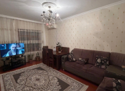 Satılır 2 otaqlı 70 m2 köhnə tikili Xalqlar Dostluğu m.