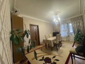 Satılır 5 otaqlı 110 m2 köhnə tikili Həzi Aslanov m.