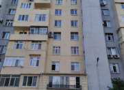 Satılır 4 otaqlı 110 m2 köhnə tikili 8 Noyabr m.