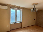 Satılır 1 otaqlı 34 m2 köhnə tikili Qara Qarayev m.