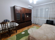 İcarəyə verilir 2 otaqlı 65 m2 köhnə tikili 1 mkr