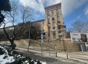 Satılır 2 otaqlı 60 m2 köhnə tikili Nizami m.