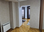 Satılır 2 otaqlı 75 m2 yeni tikili İnşaatçılar m.