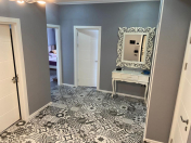 İcarəyə verilir 3 otaqlı 95 m2 yeni tikili Ağ şəhər