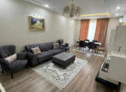 İcarəyə verilir 2 otaqlı 98 m2 yeni tikili 8 Noyabr m.