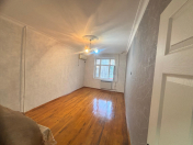 Satılır 3 otaqlı 60 m2 köhnə tikili Əhmədli m.