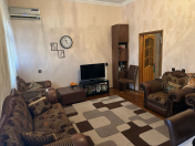 Satılır 2 otaqlı 62 m2 köhnə tikili Nizami r.