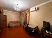 İcarəyə verilir 2 otaqlı 50 m2 köhnə tikili Nəsimi m.