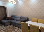 Satılır 2 otaqlı 65 m2 köhnə tikili Əhmədli m.