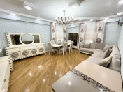 Satılır 3 otaqlı 135 m2 yeni tikili İnşaatçılar m.