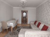 Satılır 3 otaqlı 70 m2 köhnə tikili 3 mkr