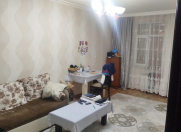 Satılır 3 otaqlı 75 m2 köhnə tikili Xalqlar Dostluğu m.