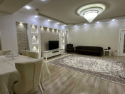 Satılır 2 otaqlı 122 m2 yeni tikili Gənclik m.