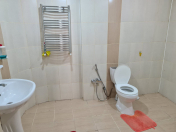 Satılır 3 otaqlı 153 m2 yeni tikili 8 Noyabr m.