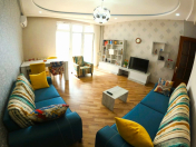 Satılır 3 otaqlı 130 m2 yeni tikili Xətai r.
