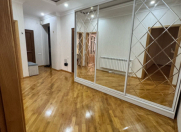 Satılır 3 otaqlı 110 m2 yeni tikili İnşaatçılar m.