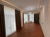 Satılır 2 otaqlı 85 m2 yeni tikili 28 May m.