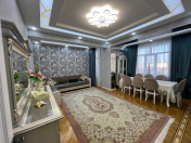 Satılır 4 otaqlı 145 m2 yeni tikili Xalqlar Dostluğu m.