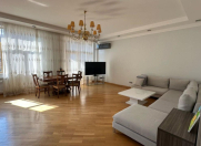 Satılır 4 otaqlı 180 m2 yeni tikili 28 May m.