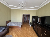 Satılır 2 otaqlı 95 m2 yeni tikili Yasamal r.