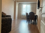 İcarəyə verilir 2 otaqlı 72 m2 yeni tikili Saray
