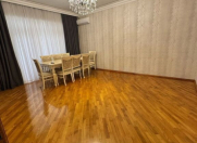 Satılır 3 otaqlı 112 m2 yeni tikili İnşaatçılar m.