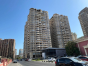 Satılır 4 otaqlı 157 m2 yeni tikili Şah İsmayıl Xətai m.